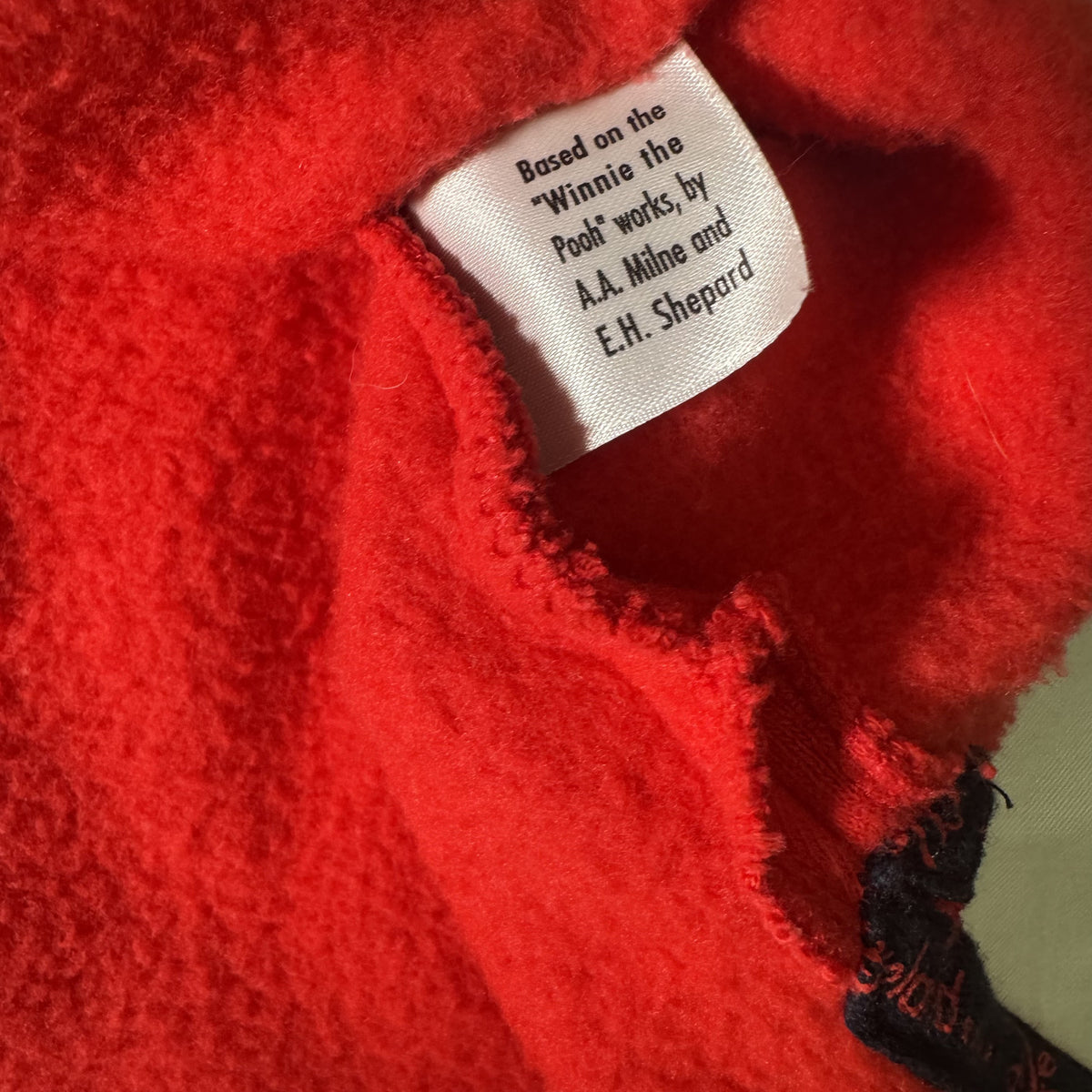 Vintage Y2K Disneyland Winnie the Pooh Quarter Zip Pullover Red Large