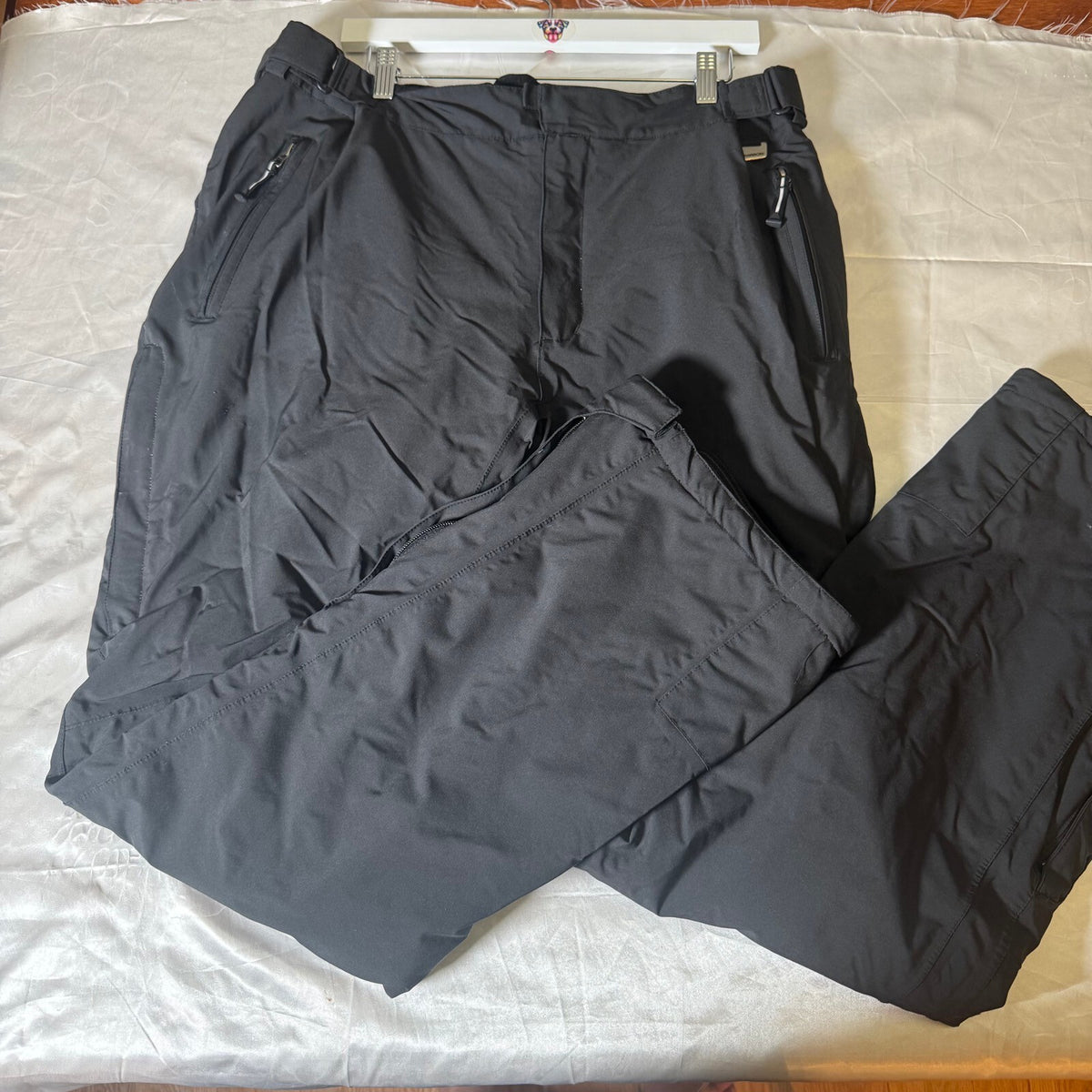 Karbon Men's Insulated Ski Snow Pants Black Size XL Stretch Nylon Shell