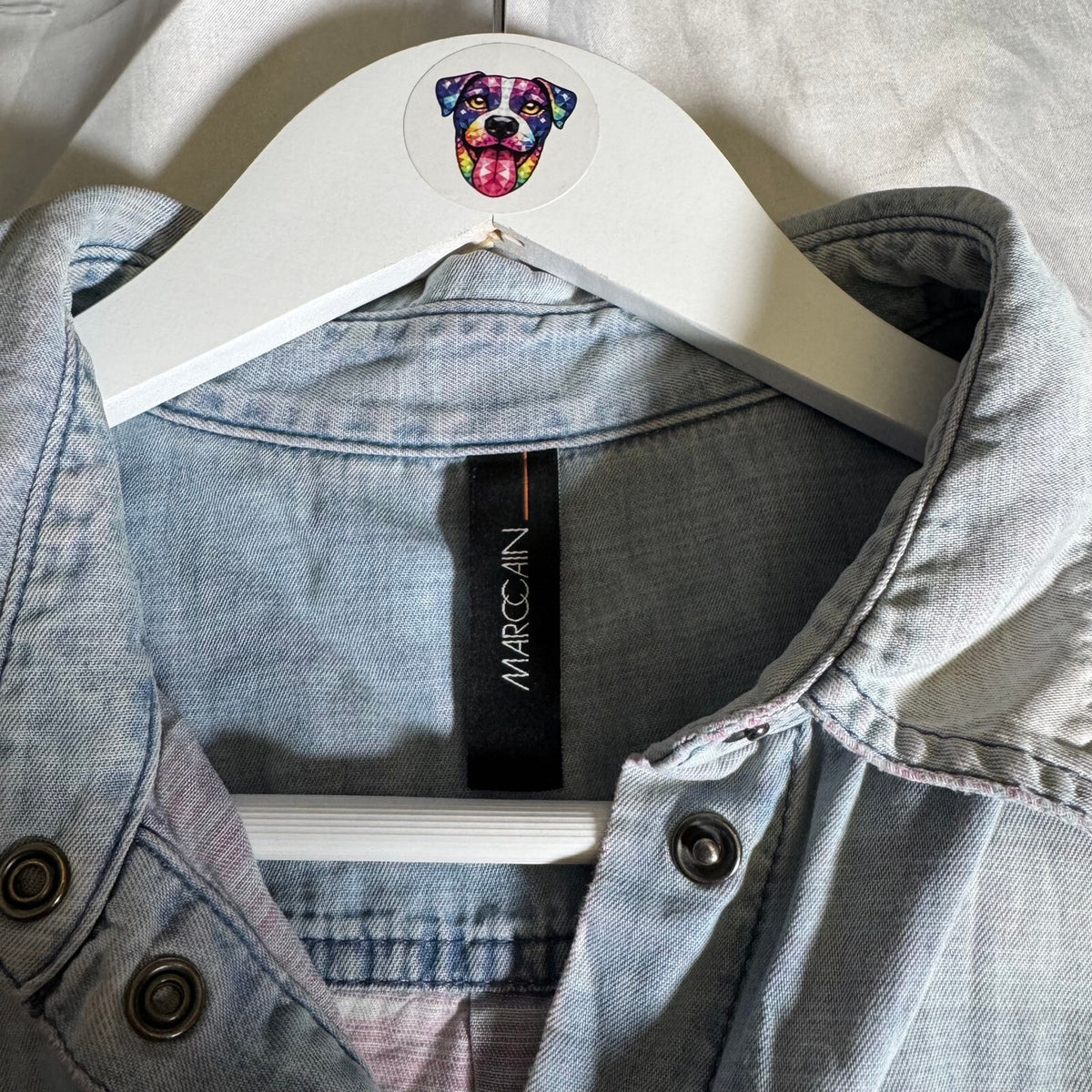 Marc Cain Women's Light Wash Chambray Distressed Denim Button Snap Shirt Size N4