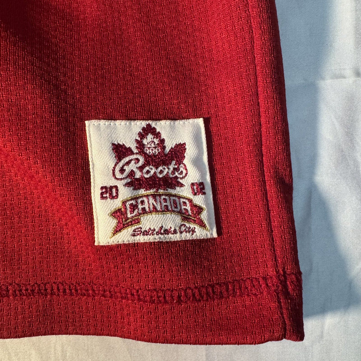 Roots 2002 Salt Lake City Olympics Team Canada Jersey Small Made in Canada Y2K
