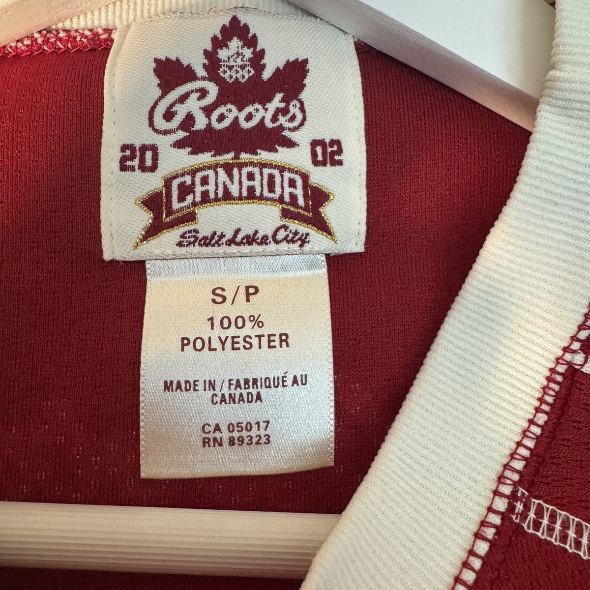 Roots 2002 Salt Lake City Olympics Team Canada Jersey Small Made in Canada Y2K